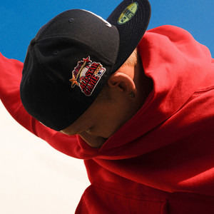 老婆把腿趴开给我看
